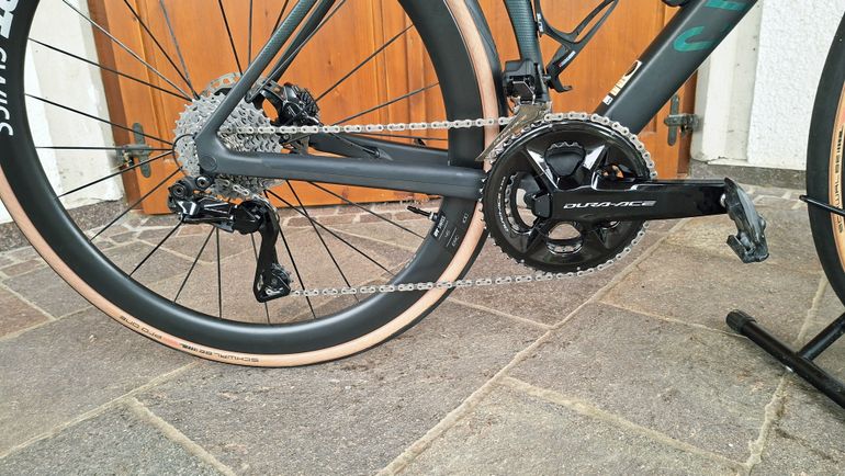 Gebrauchtes Canyon Endurace CFR Di2 2024 2024 Road & Gravel, Schwarz — Bild 4 von 15