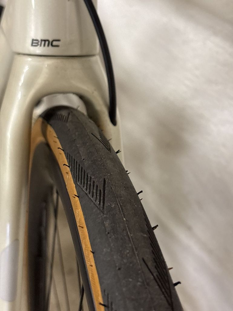 Used BMC Roadmachine ONE 2022 2022 Road & Gravel, White — image 6 of 7