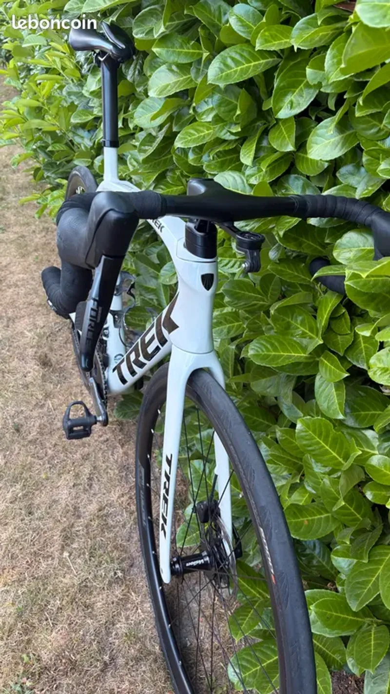 Käytetty Trek Émonda SLR 7 eTap 2021 2021 Road & Gravel