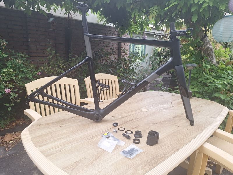 Gebrauchtes Cannondale SuperSix EVO Carbon Disc 105 Di2 2024 Frameset 2024 Road & Gravel