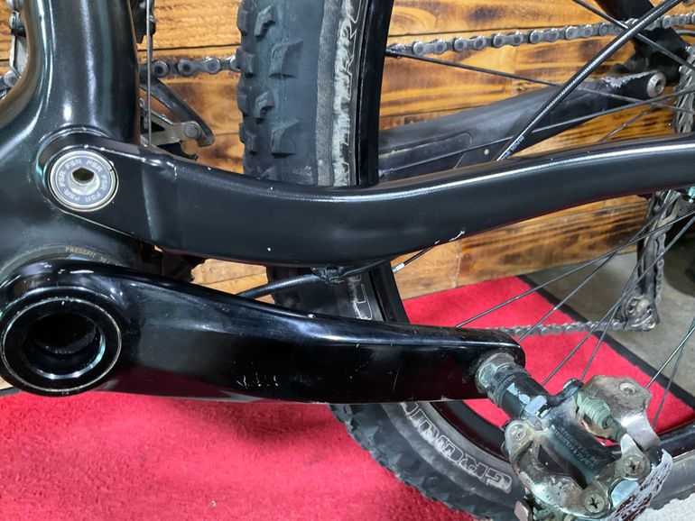 Used Specialized Epic Comp Carbon 29 2015 2015 Mountainbike, Black — image 10 of 12