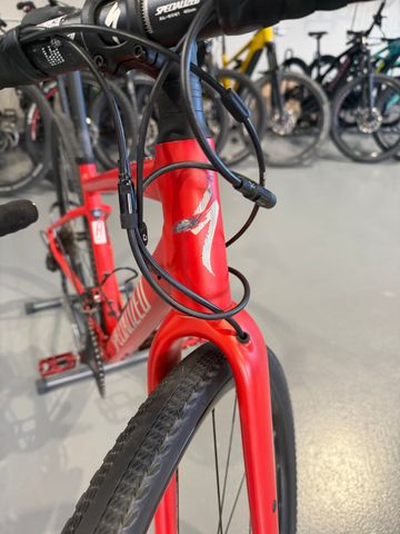 Used Specialized Diverge Elite E5 2022 2022 Road & Gravel, Red — image 2 of 9