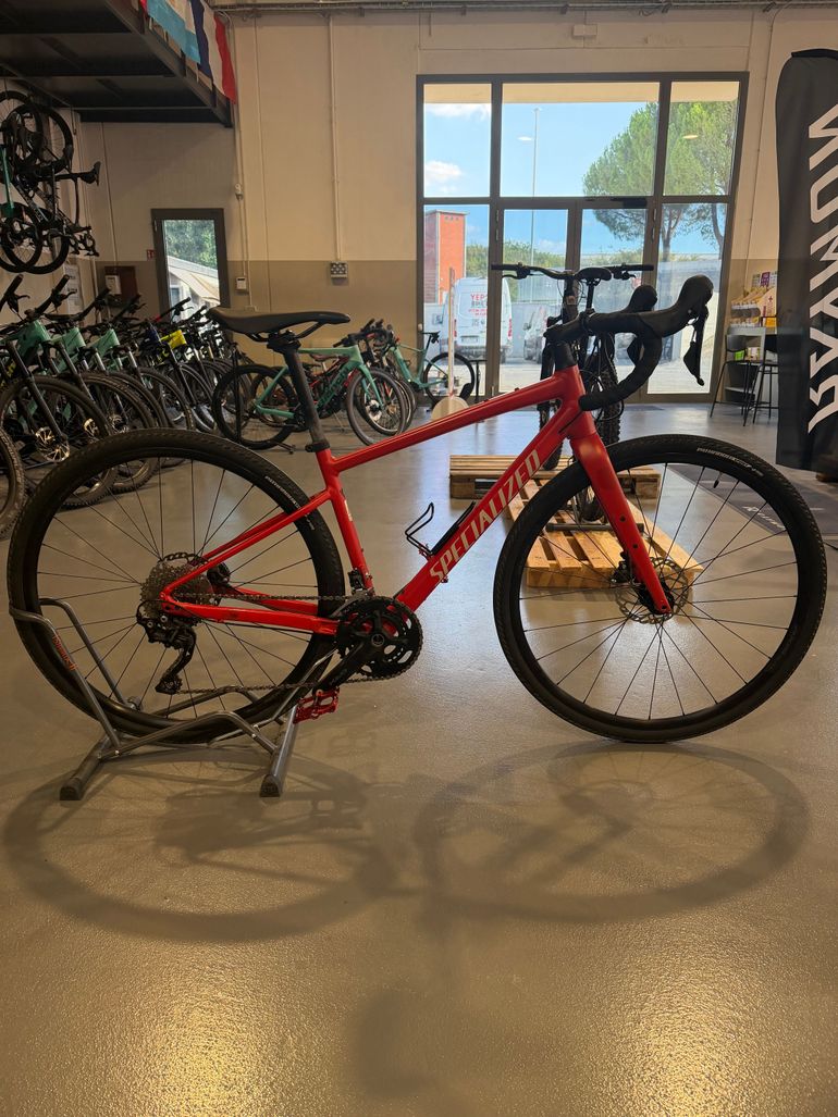 Used Specialized Diverge Elite E5 2022 2022 Road & Gravel, Red — image 9 of 9