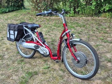 Used Van Raam Custom Shimano Nexus Hub Gear 2021 Urban, Red — image 2 of 4