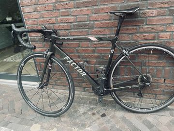 Used Factor Ostro Shimano Ultegra Di2 2020 Road & Gravel, Black — image 1 of 17