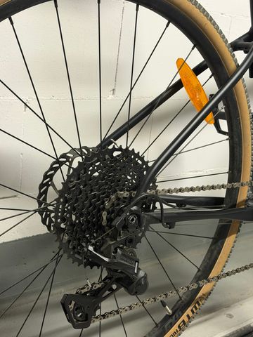 Used Cannondale Topstone 4 2023 2023 Road & Gravel, Black — image 5 of 10