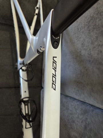 Używany Specialized S WORKS 2021 Frameset 2021 Road & Gravel — zdjęcie 3 z 8