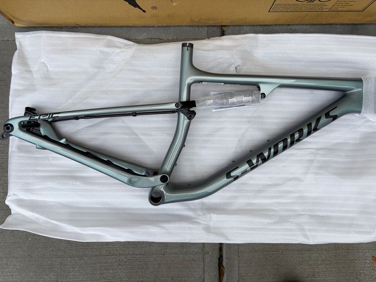 Used Specialized S-Works Epic Frameset 2022 Frameset 2022 Mountainbike, Blue, 29 — image 2 of 10