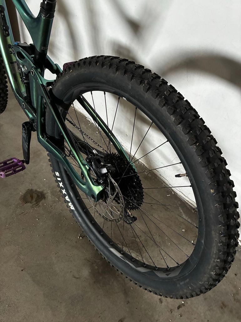 Gebrauchtes Giant Reign Advanced 2 2025 2025 Mountainbike, Grün, 29, 27.5 — Bild 2 von 7