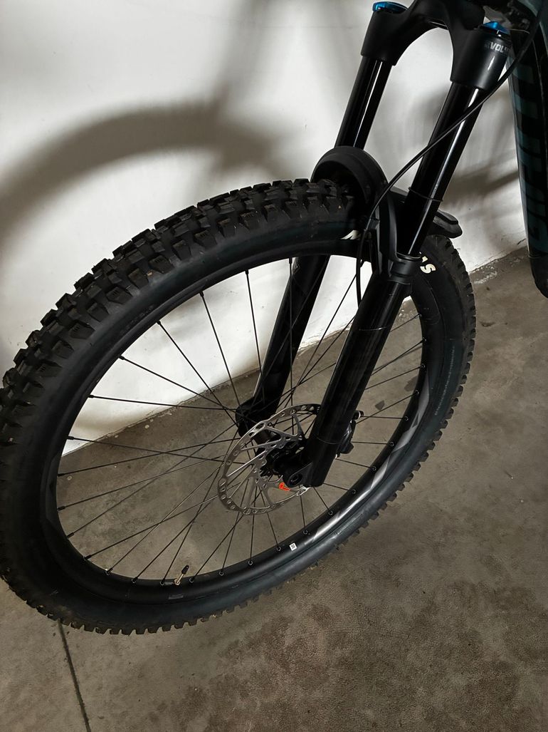 Gebrauchtes Giant Reign Advanced 2 2025 2025 Mountainbike, Grün, 29, 27.5 — Bild 4 von 7