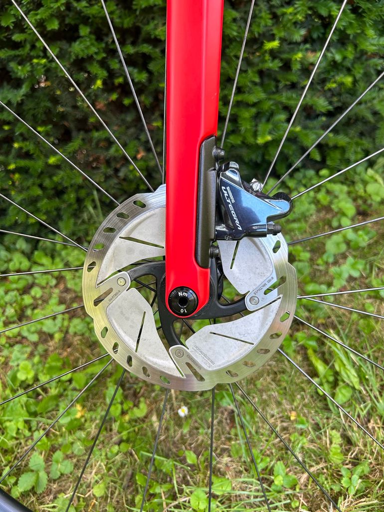 Used BMC Roadmachine 01 Custom Shimano Ultegra 2021 Road & Gravel, Red — image 5 of 10