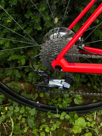 Used BMC Roadmachine 01 Custom Shimano Ultegra 2021 Road & Gravel, Red — image 4 of 10