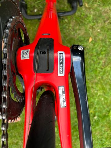 Used BMC Roadmachine 01 Custom Shimano Ultegra 2021 Road & Gravel, Red — image 9 of 10