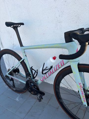 Tweedehands Specialized Tarmac Shimano 105 2026 Road & Gravel — afbeelding 3 van 3