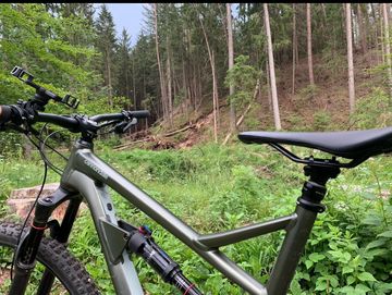 Używany Cannondale Jekyll 29 4 2020 2020 Mountainbike — zdjęcie 2 z 3