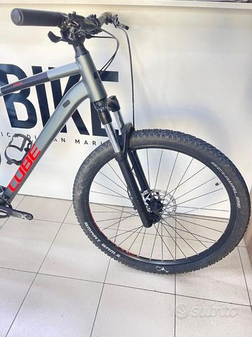 Used Specialized ANALOG 2024 2024 Mountainbike, Light Gray, 27.5, 29 — image 2 of 8