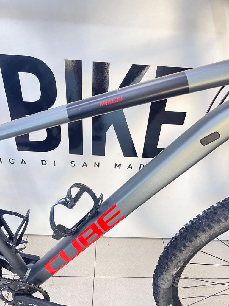 Used Specialized ANALOG 2024 2024 Mountainbike, Light Gray, 27.5, 29 — image 3 of 8