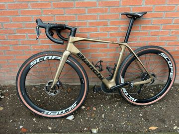 Used Bianchi Impulso Shimano Ultegra Di2 2026 Road & Gravel, Orange — image 8 of 12