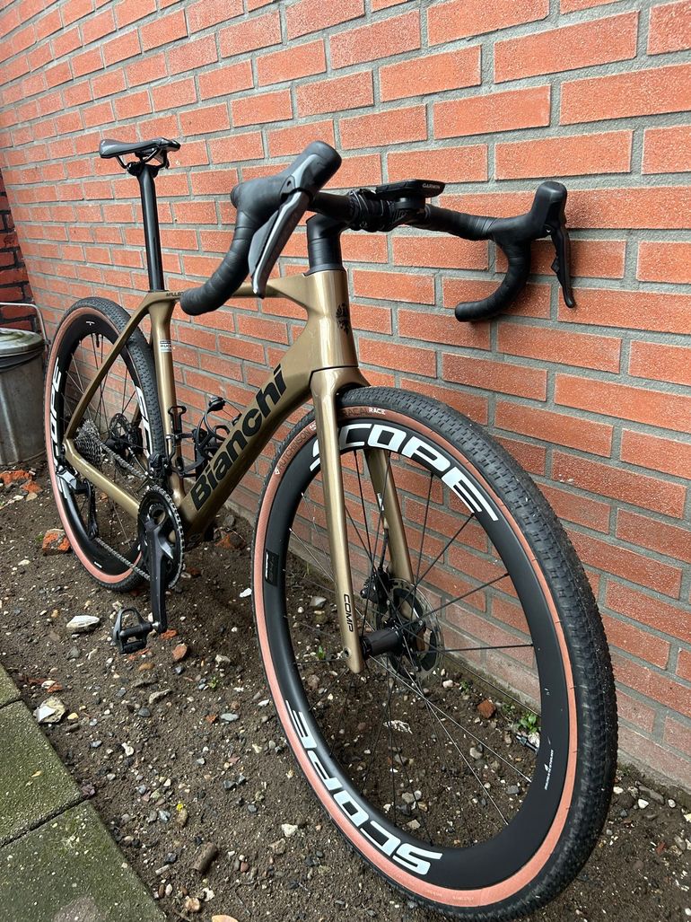 Used Bianchi Impulso Shimano Ultegra Di2 2026 Road & Gravel, Orange — image 6 of 12