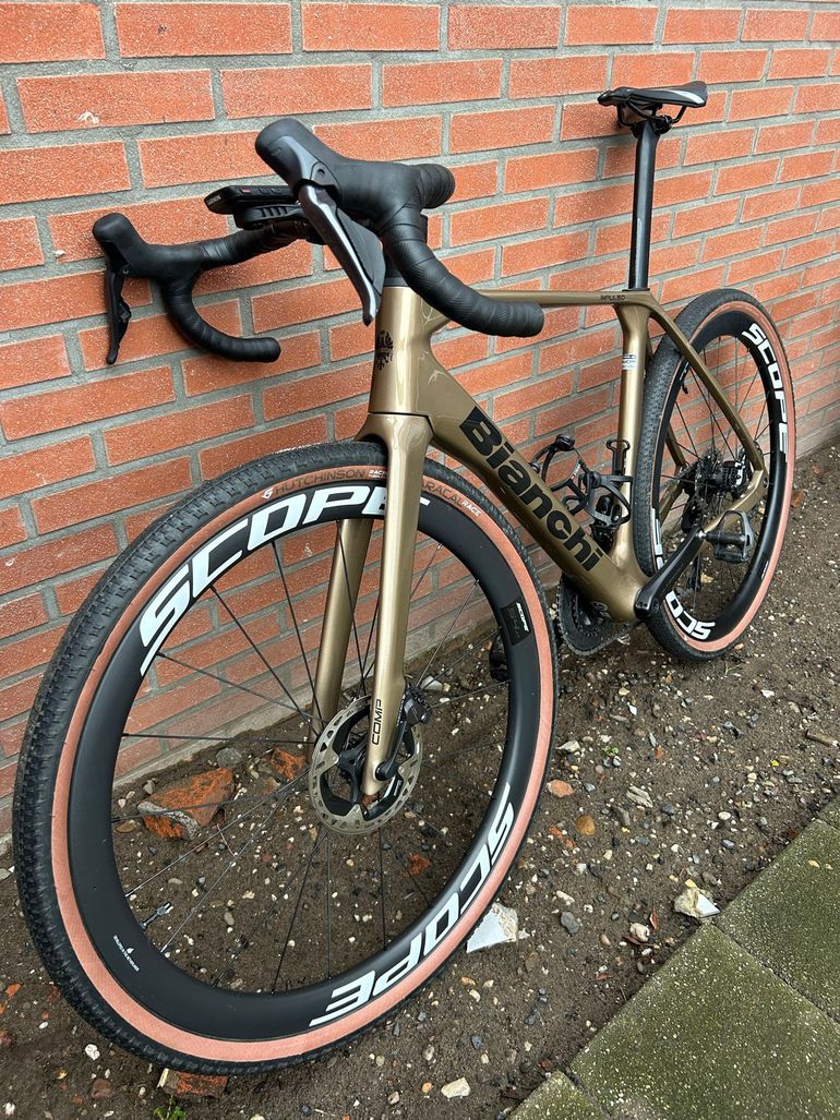 Used Bianchi Impulso Shimano Ultegra Di2 2026 Road & Gravel, Orange — image 9 of 12