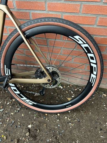 Used Bianchi Impulso Shimano Ultegra Di2 2026 Road & Gravel, Orange — image 10 of 12