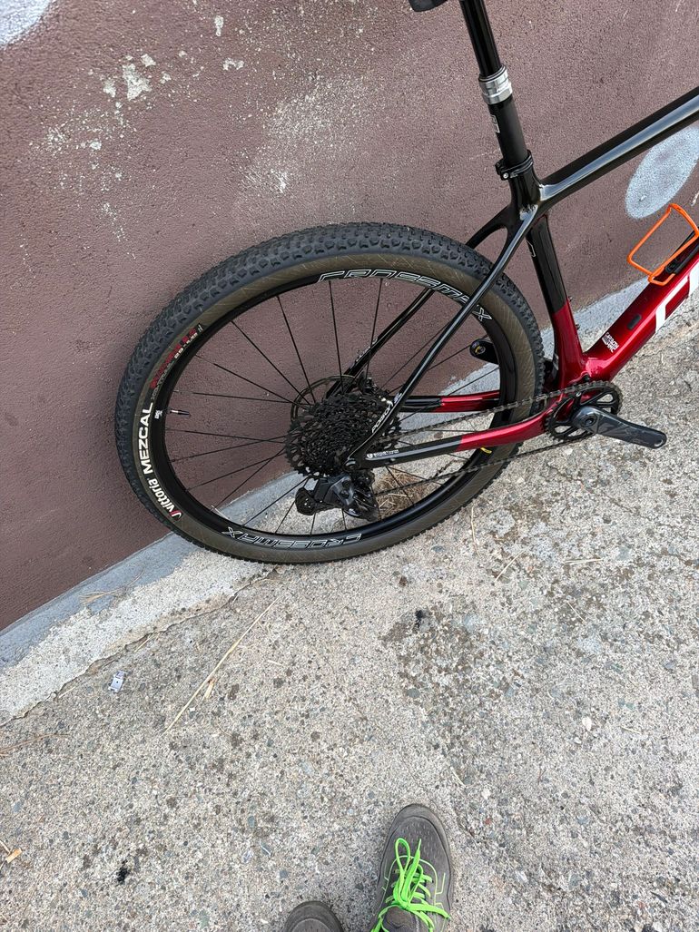 Używany Coluer Poison SRAM XX1 Eagle AXS 2025 Mountainbike — zdjęcie 2 z 3