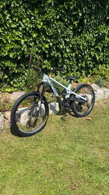 Brugt Trek Slash 8 Gen 6 2025 2025 Mountainbike — billede 5 af 6