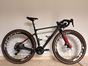 CUBE NUROAD C:62 PRO 2022 2022 Road & Gravel usato, Nero — immagine 1 di 10