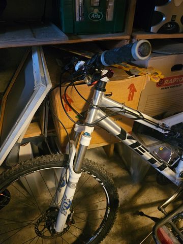 Gebrauchtes YETI ASR Custom Shimano Deore XT 2012 Mountainbike, Weiß — Bild 2 von 3