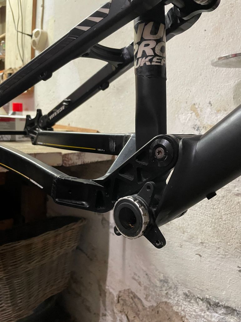 Nukeproof Mega 2012 Frameset 2012 Mountainbike usato, Nero — immagine 7 di 10
