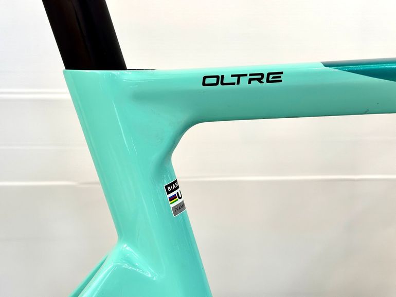 Brugt Bianchi Oltre Race 105 2025 2025 Road & Gravel — billede 4 af 7