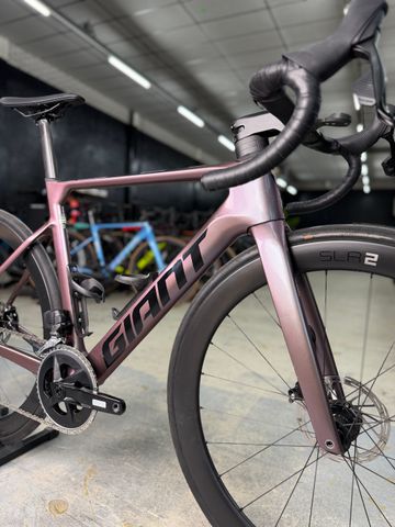 Gebrauchtes Giant Propel Advanced 1 2023 2023 Road & Gravel, Violett — Bild 5 von 24