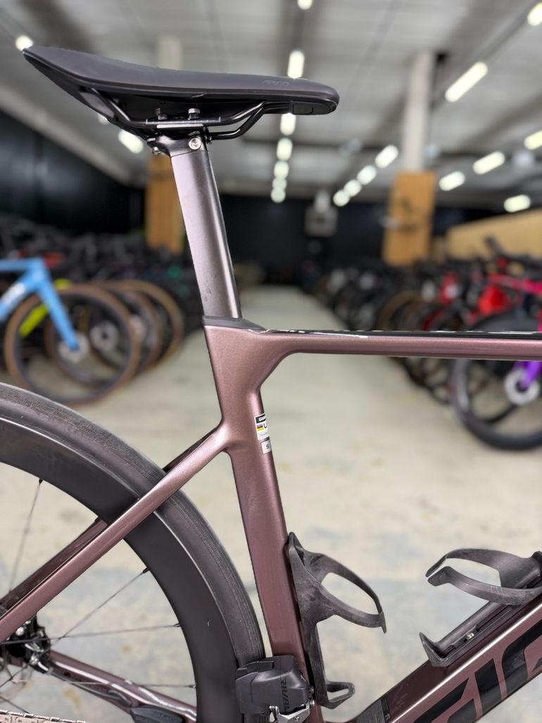 Gebrauchtes Giant Propel Advanced 1 2023 2023 Road & Gravel, Violett — Bild 6 von 24