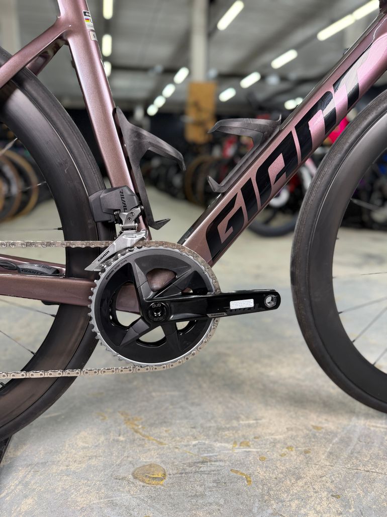 Gebrauchtes Giant Propel Advanced 1 2023 2023 Road & Gravel, Violett — Bild 10 von 24