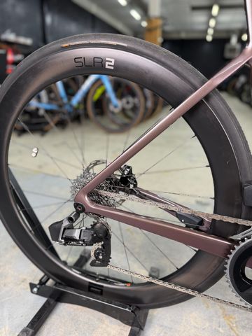 Gebrauchtes Giant Propel Advanced 1 2023 2023 Road & Gravel, Violett — Bild 11 von 24