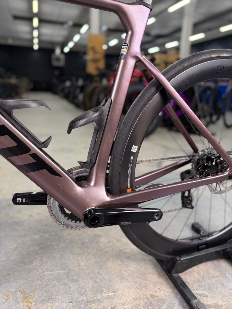 Gebrauchtes Giant Propel Advanced 1 2023 2023 Road & Gravel, Violett — Bild 23 von 24