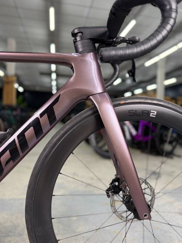 Gebrauchtes Giant Propel Advanced 1 2023 2023 Road & Gravel, Violett — Bild 7 von 24