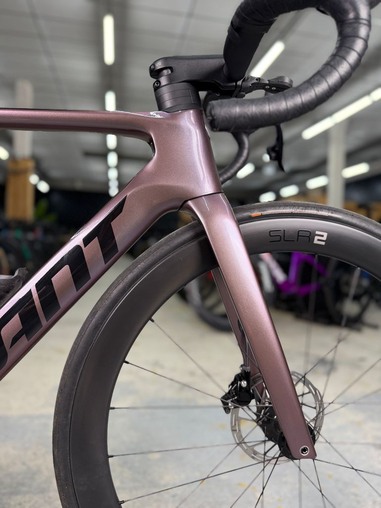 Gebrauchtes Giant Propel Advanced 1 2023 2023 Road & Gravel, Violett — Bild 7 von 24