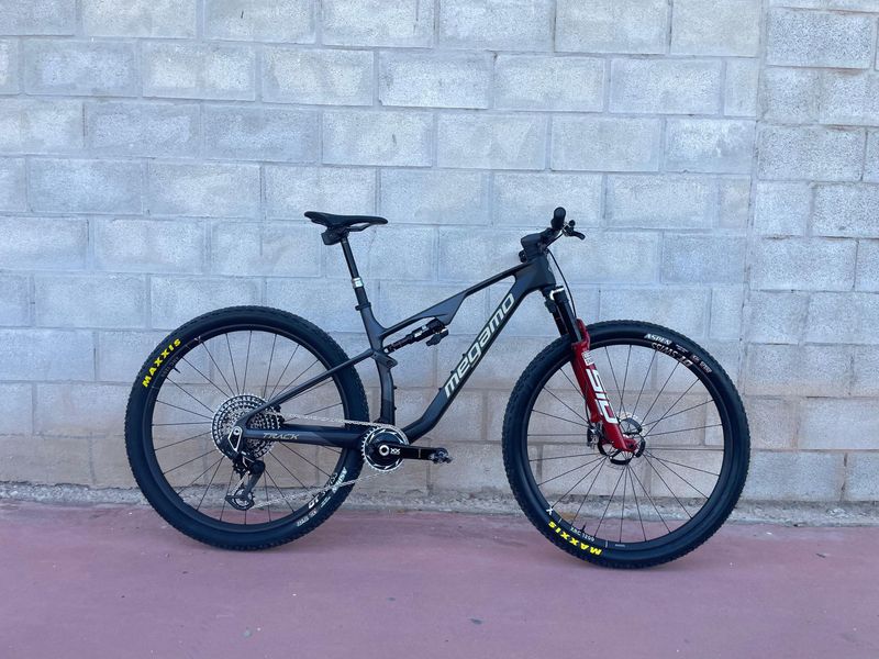 Tweedehands Megamo TRACK 00 SLR 2026 2026 MTB