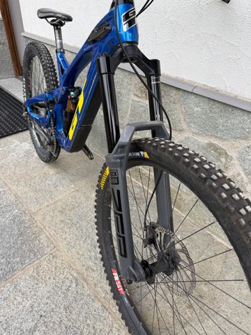 Tweedehands GT Fury Team 2021 2021 Mountainbike — afbeelding 2 van 4