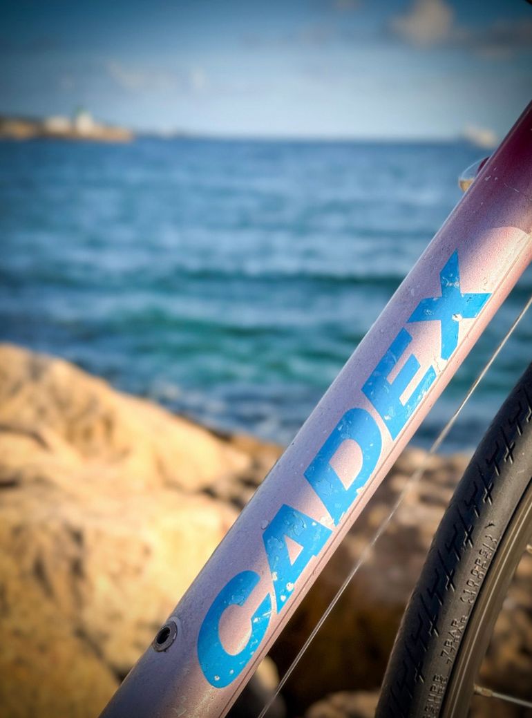 Used Giant Cadex Shimano Deore 2000 Road & Gravel, Red — image 2 of 10