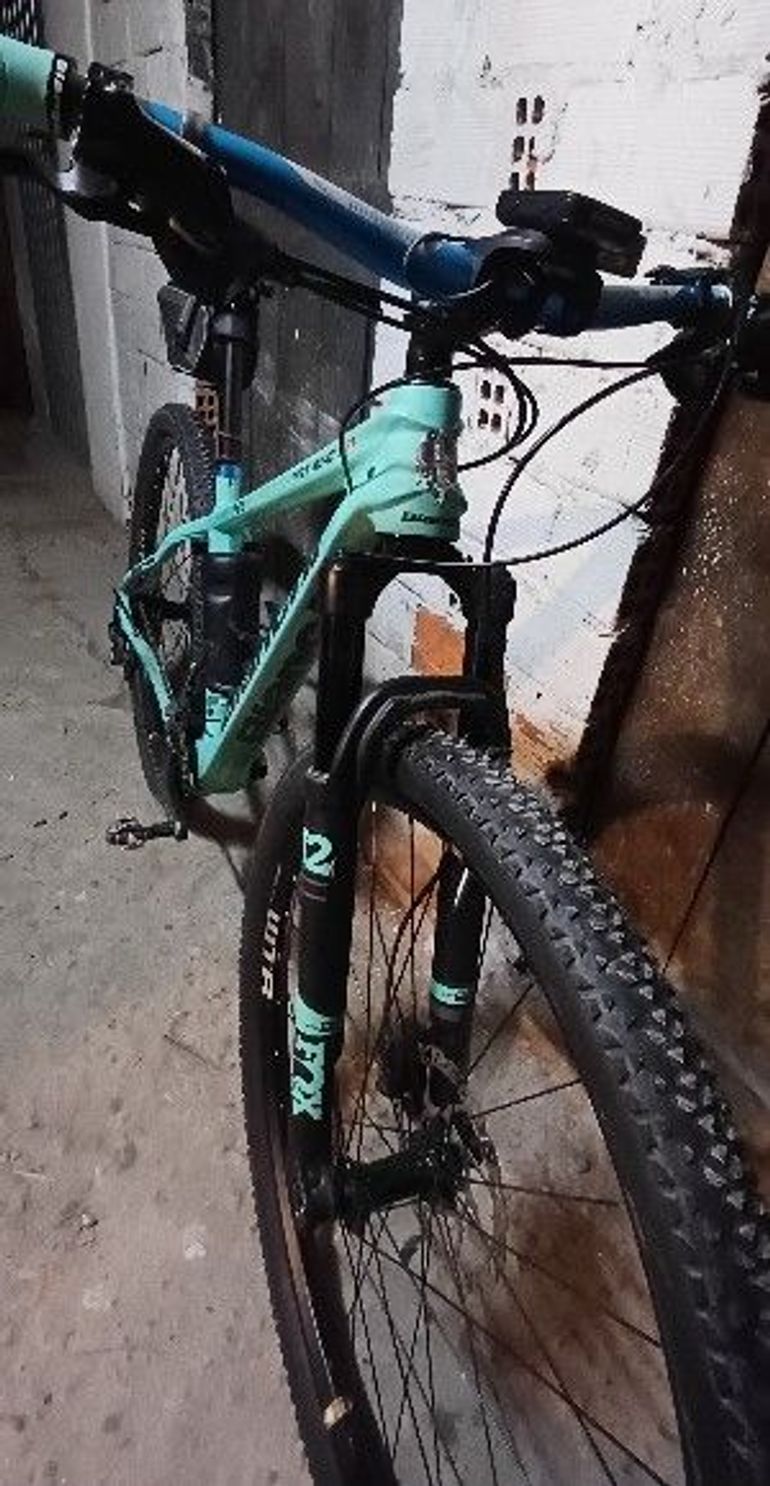 Gebrauchtes Bianchi Methanol 29.3 SX 2017 2017 Mountainbike, Grün, 29 — Bild 3 von 7