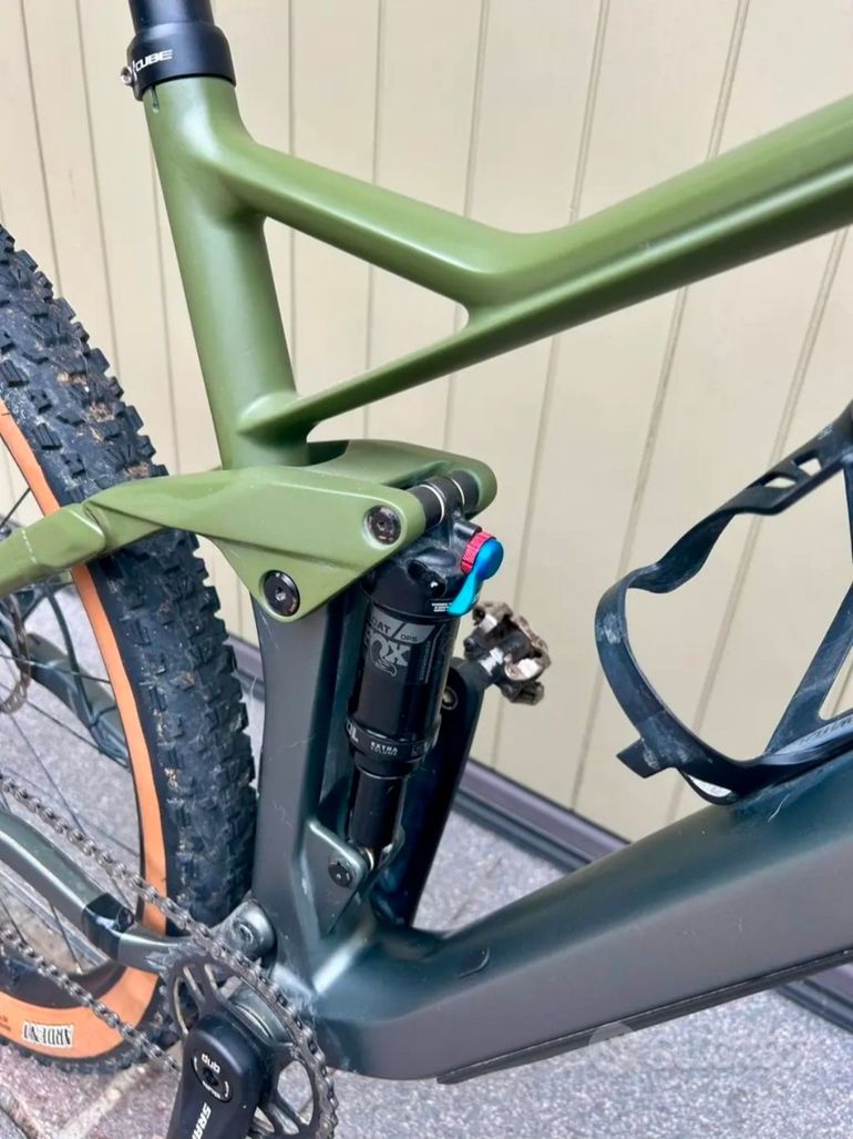 CUBE STEREO ONE22 HPC TM 2024 2024 Mountainbike usato, Grigio chiaro — immagine 2 di 6