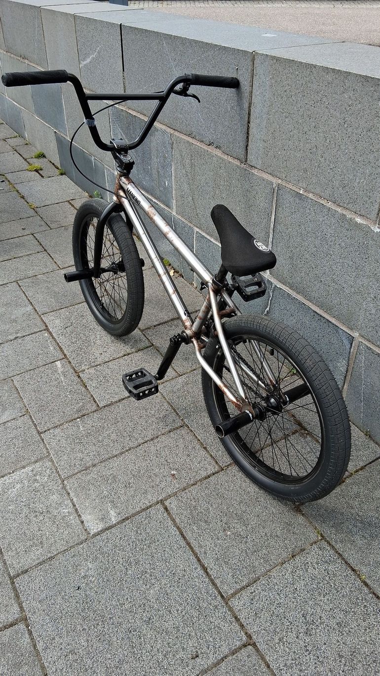 Used Mankind Custom Shimano Dura Ace Di2 2022 Mountainbike, Light Gray — image 3 of 6