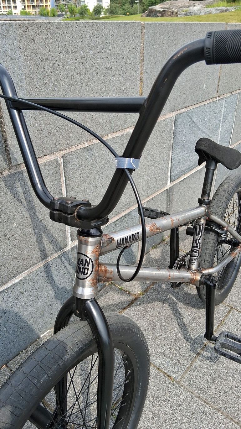 Used Mankind Custom Shimano Dura Ace Di2 2022 Mountainbike, Light Gray — image 4 of 6