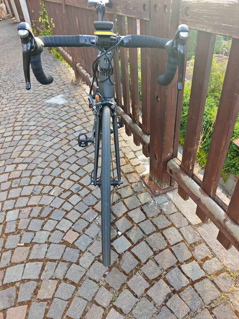 Used Trek Émonda SL 5 2017 2017 Road & Gravel, Black — image 2 of 3