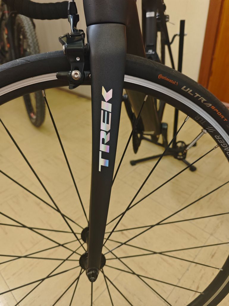 Used Trek Émonda SL 5 2017 2017 Road & Gravel, Black — image 6 of 13