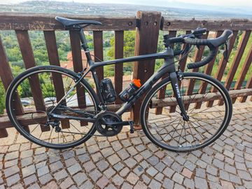 Used Trek Émonda SL 5 2017 2017 Road & Gravel, Black — image 1 of 3