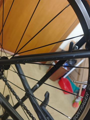 Used Trek Émonda SL 5 2017 2017 Road & Gravel, Black — image 9 of 13