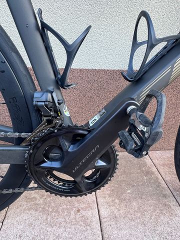 Scott Addict RC 15 2024 2024 Road & Gravel usato, Nero — immagine 6 di 10